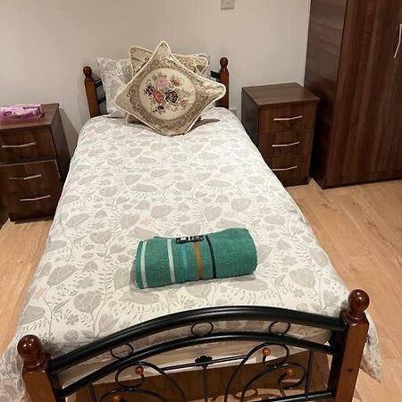 010- Lovely One Bedroom In Ealing F6 المظهر الخارجي الصورة