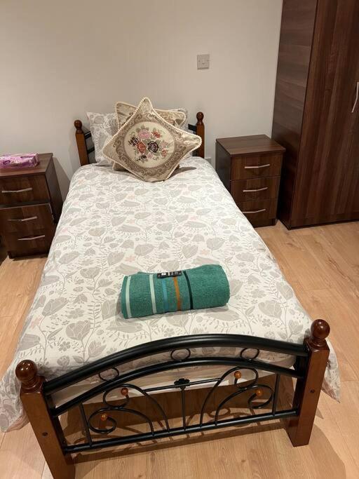 010- Lovely One Bedroom In Ealing F6 المظهر الخارجي الصورة
