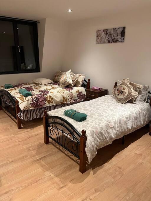 010- Lovely One Bedroom In Ealing F6 المظهر الخارجي الصورة