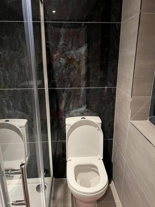 010- Lovely One Bedroom In Ealing F6 المظهر الخارجي الصورة